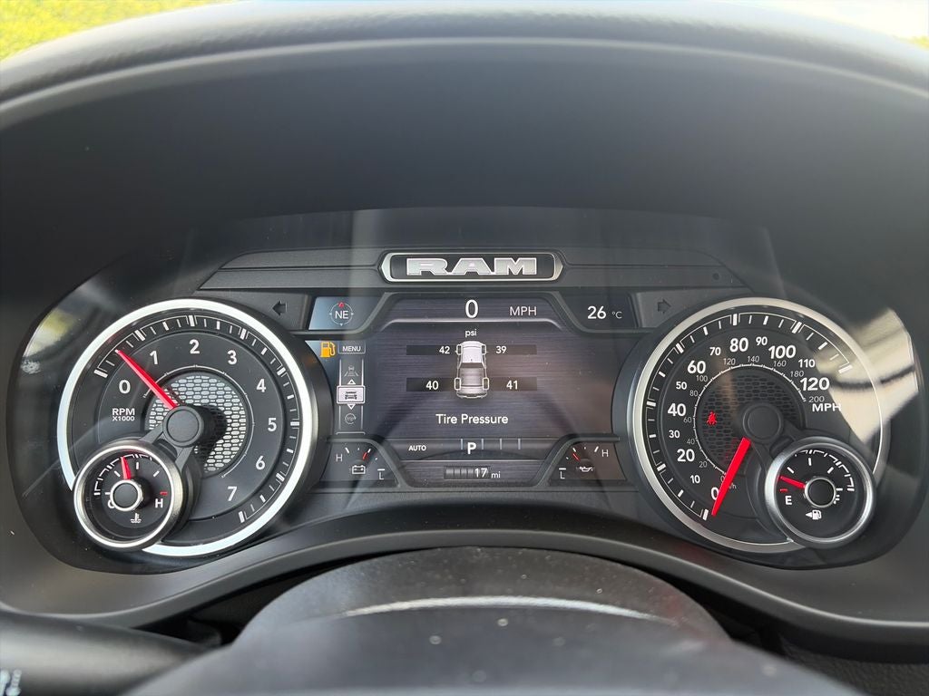 2027 RAM 1500 Big Horn/Lone Star