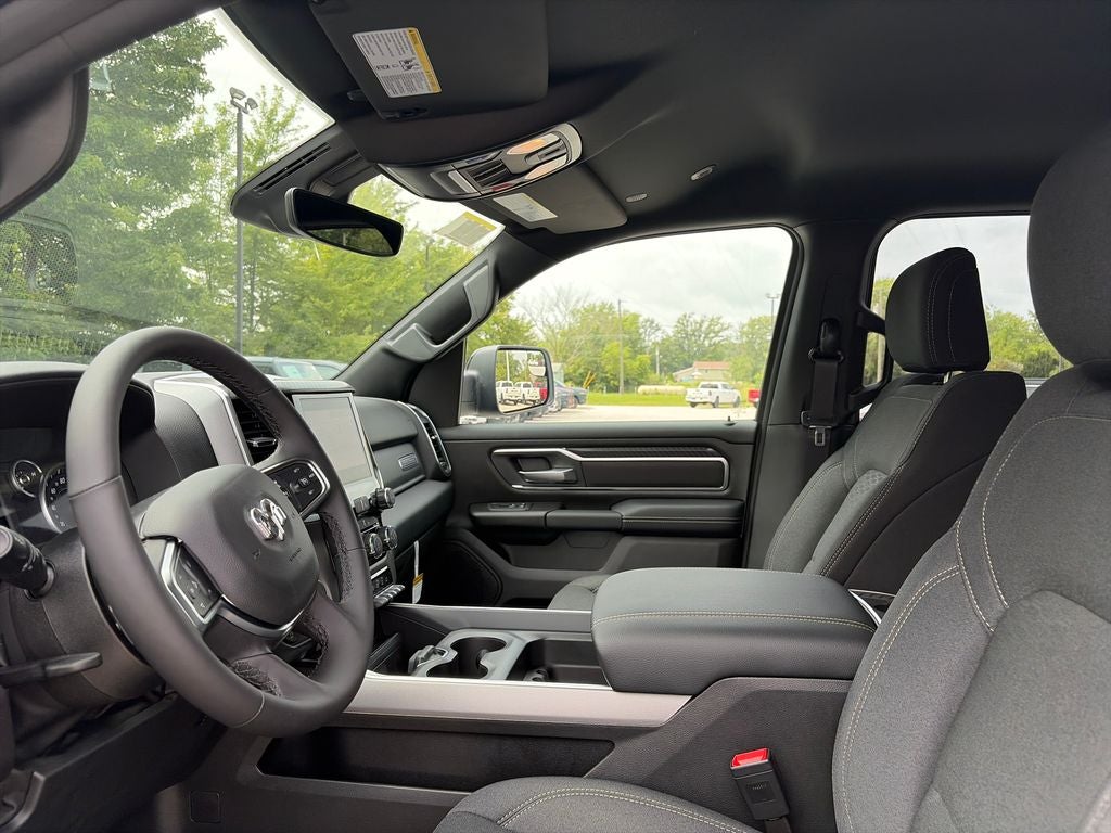 2027 RAM 1500 Big Horn/Lone Star