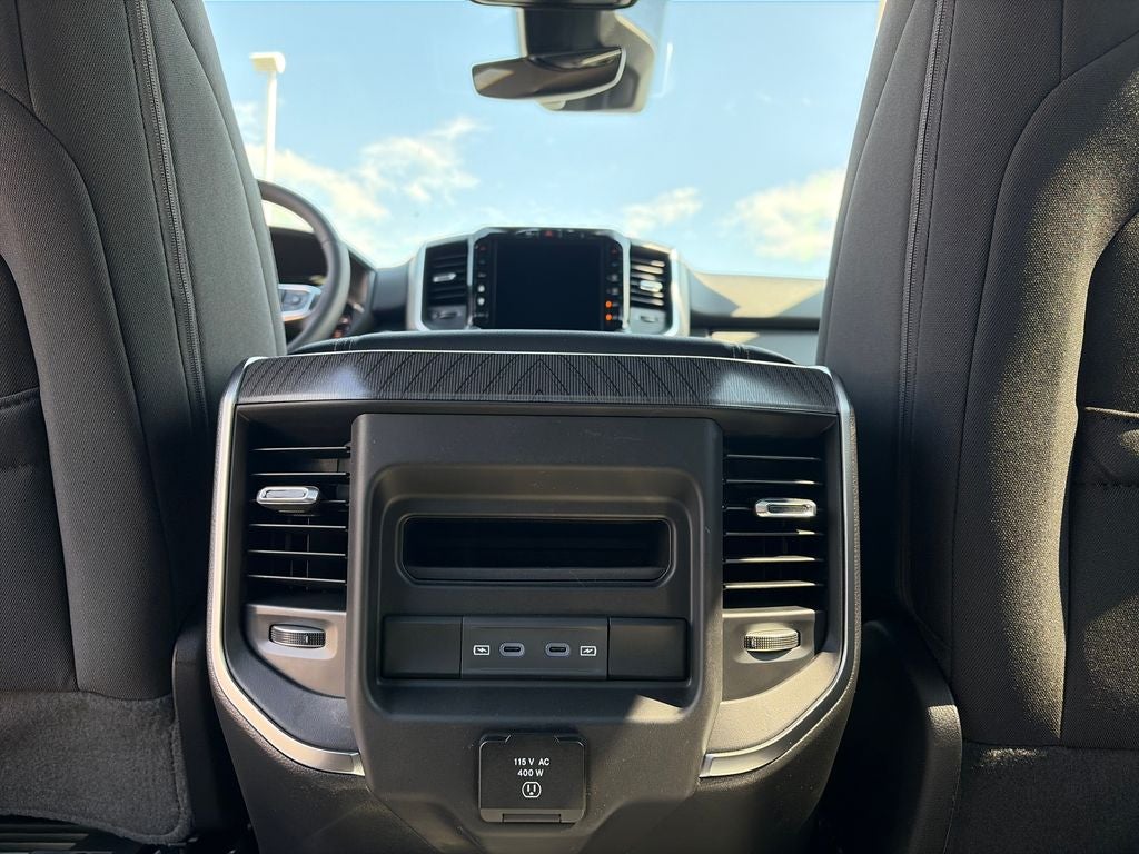 2027 RAM 1500 Big Horn/Lone Star
