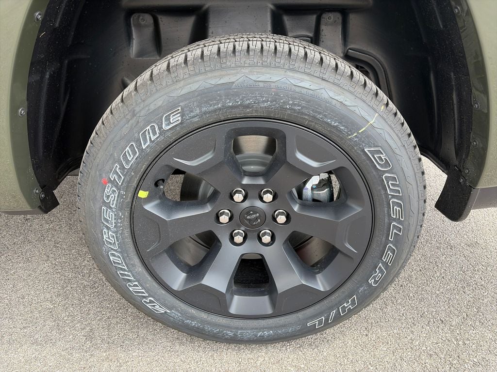 2027 RAM 1500 Big Horn/Lone Star