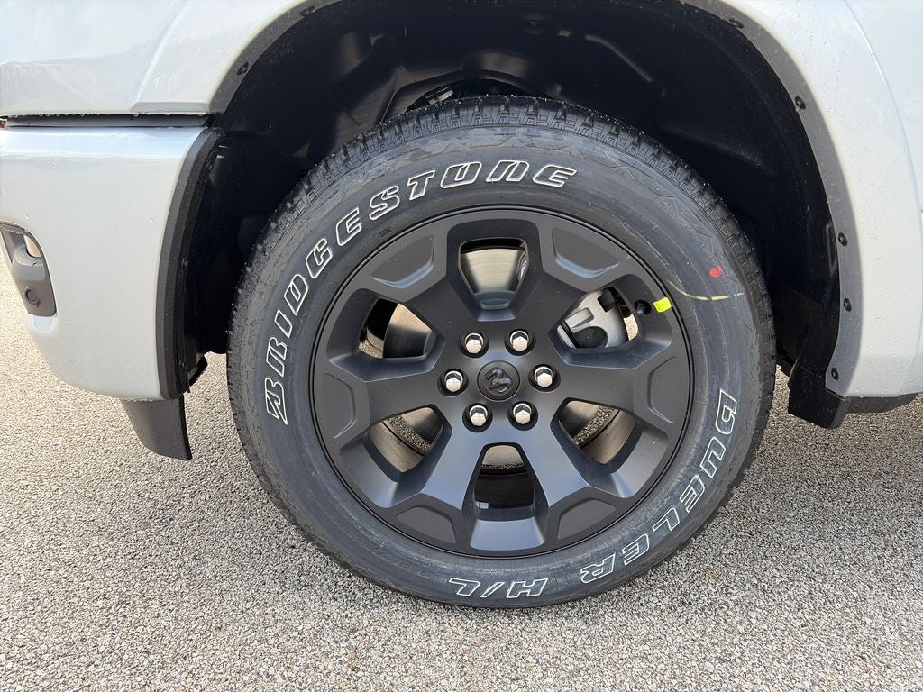 2027 RAM 1500 Big Horn/Lone Star