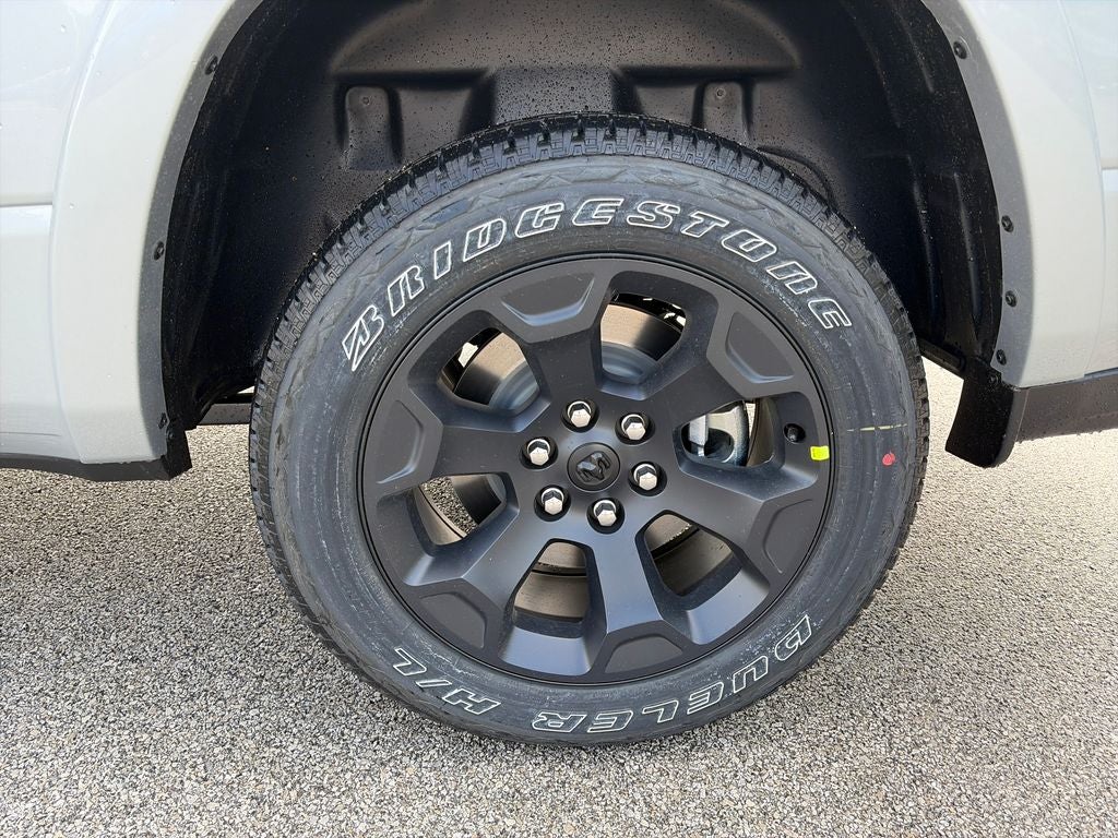 2027 RAM 1500 Big Horn/Lone Star