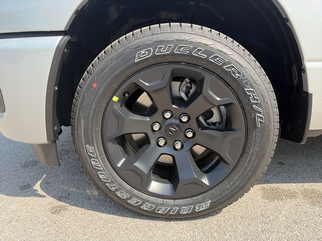 2027 RAM 1500 Big Horn/Lone Star