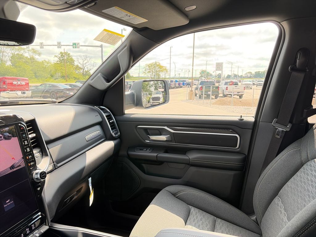 2027 RAM 1500 Big Horn/Lone Star