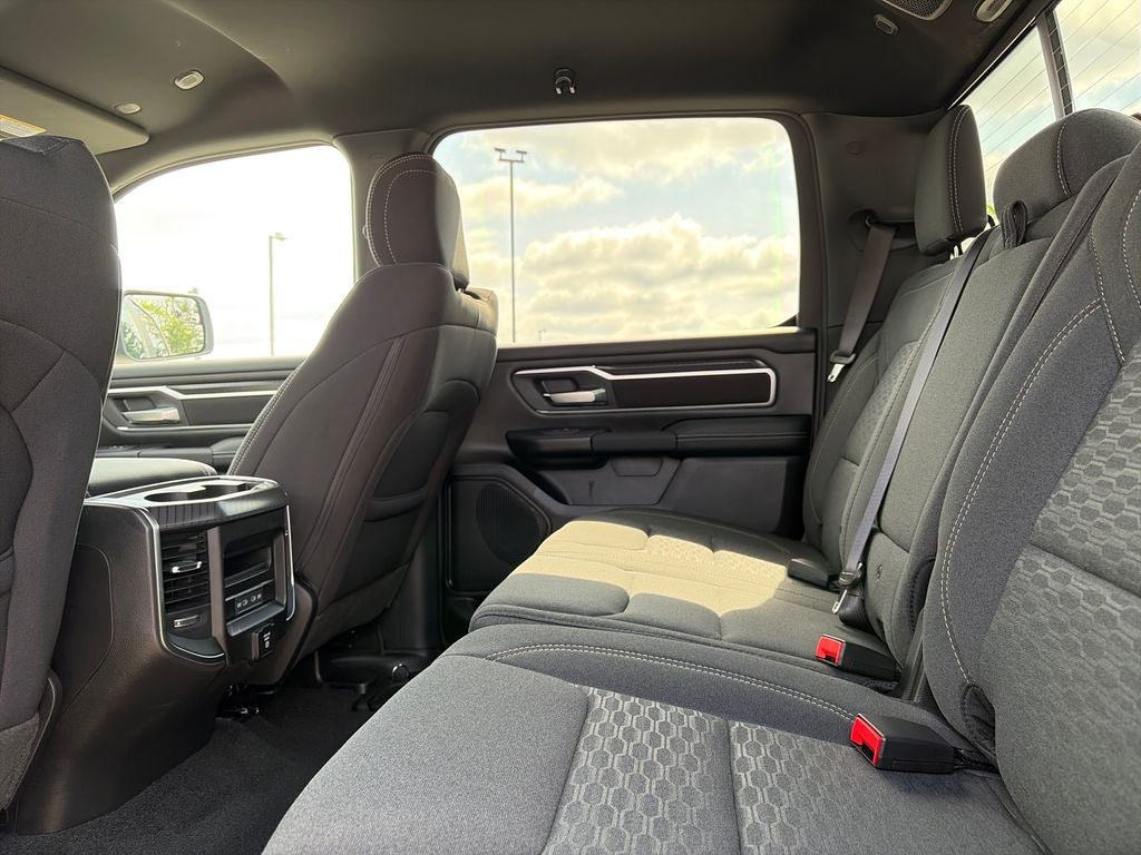 2027 RAM 1500 Big Horn/Lone Star