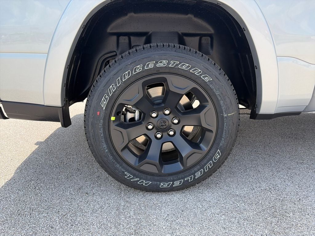 2027 RAM 1500 Big Horn/Lone Star