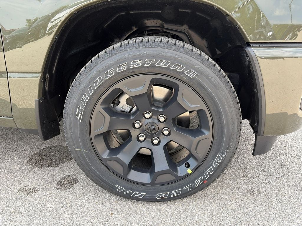 2027 RAM 1500 Big Horn/Lone Star