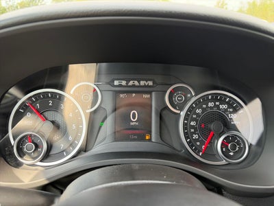 2027 RAM 1500 Big Horn/Lone Star