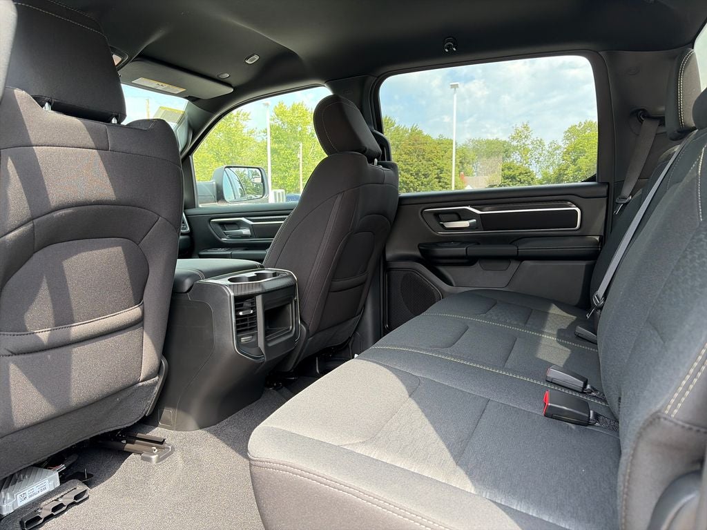 2027 RAM 1500 Big Horn/Lone Star