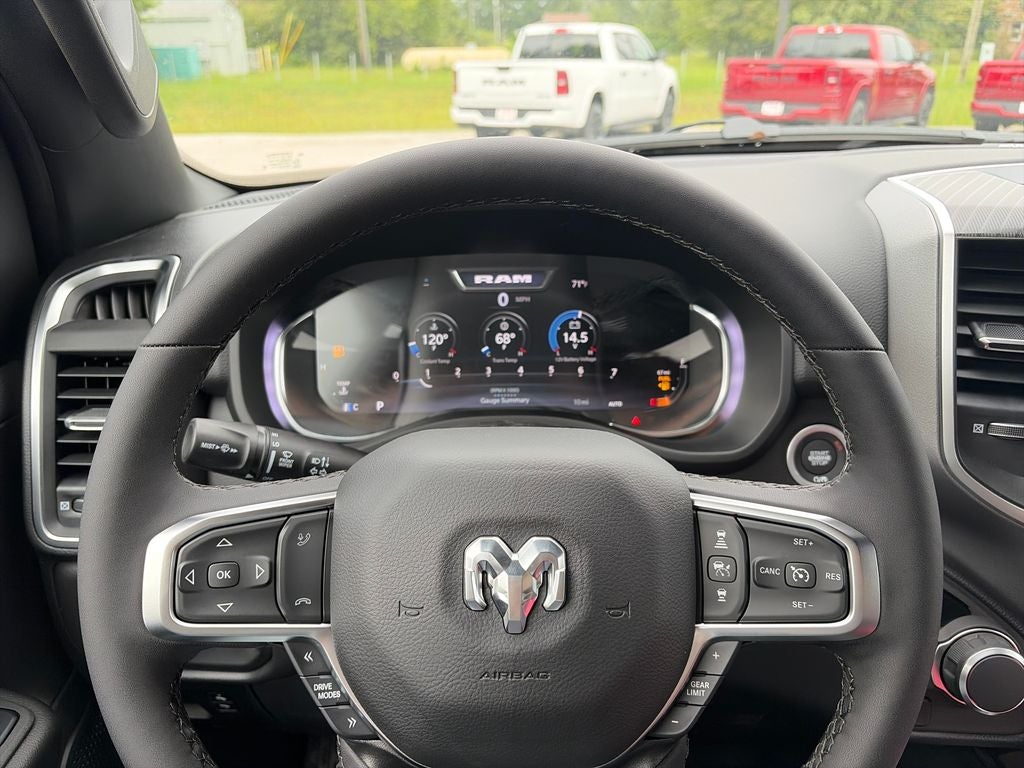 2027 RAM 1500 Big Horn/Lone Star