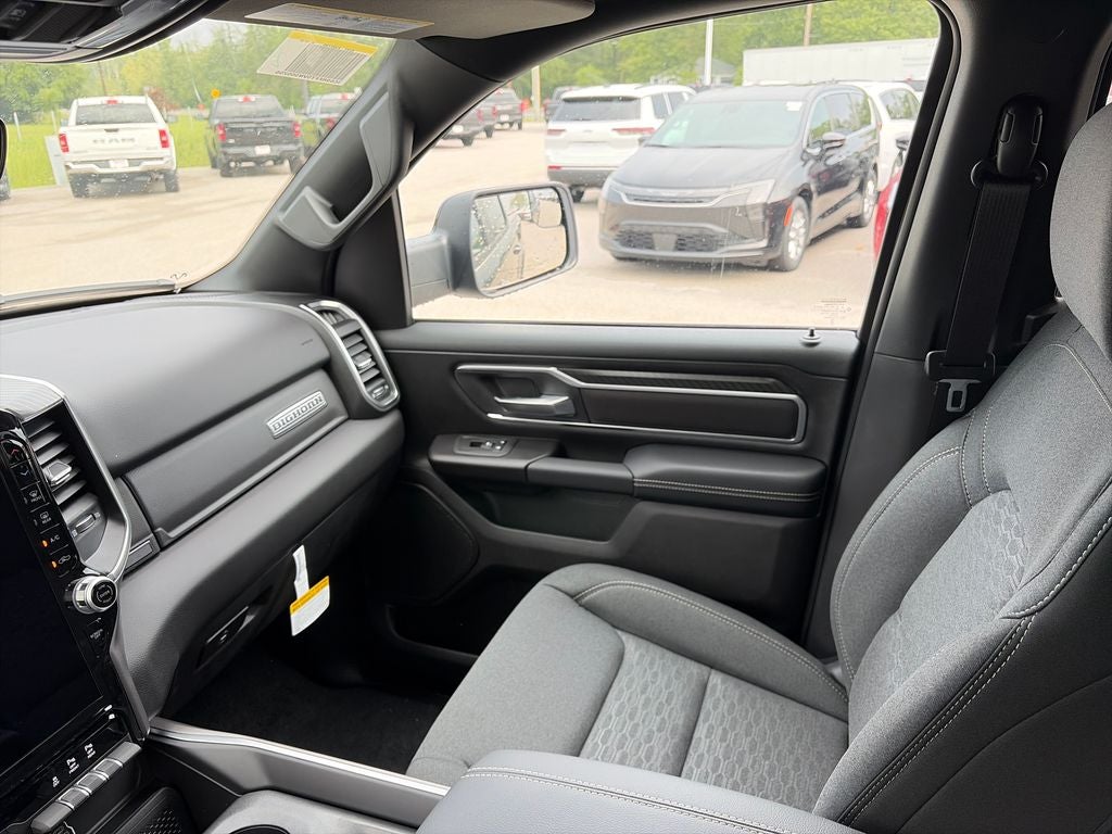 2027 RAM 1500 Big Horn/Lone Star