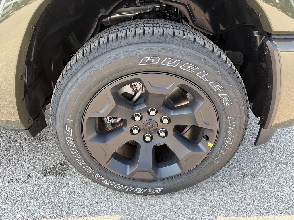2027 RAM 1500 Big Horn/Lone Star