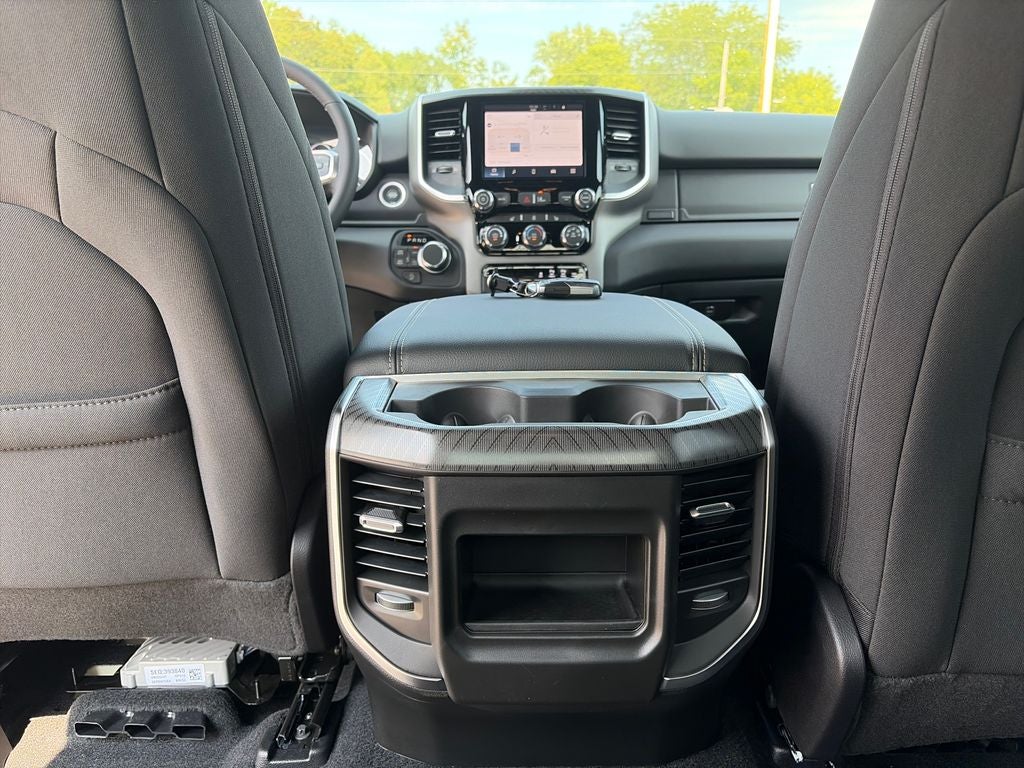 2027 RAM 1500 Big Horn/Lone Star