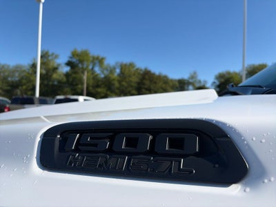 2027 RAM 1500 Big Horn/Lone Star