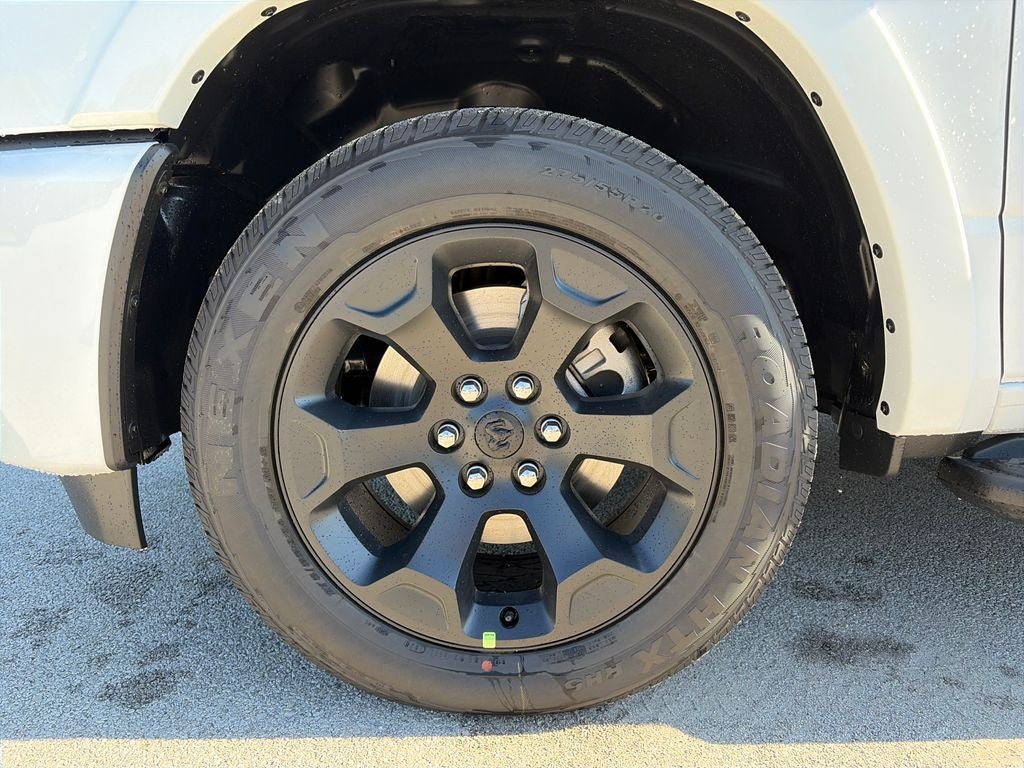 2027 RAM 1500 Big Horn/Lone Star