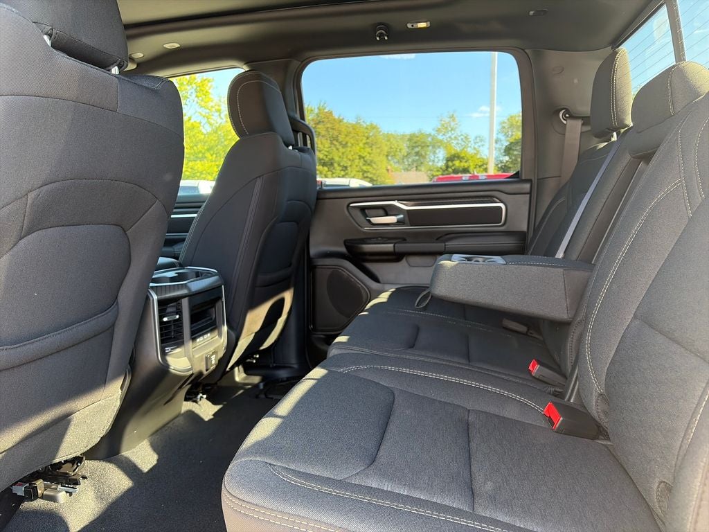 2027 RAM 1500 Big Horn/Lone Star