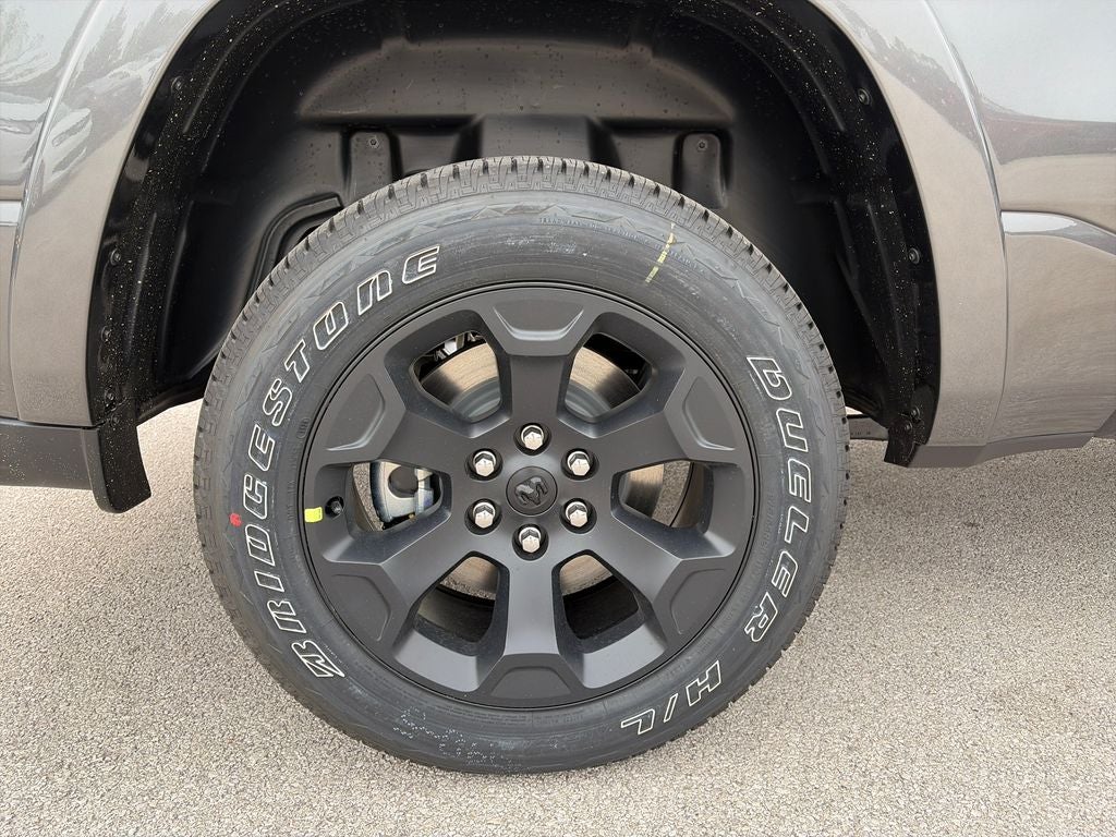 2027 RAM 1500 Big Horn/Lone Star