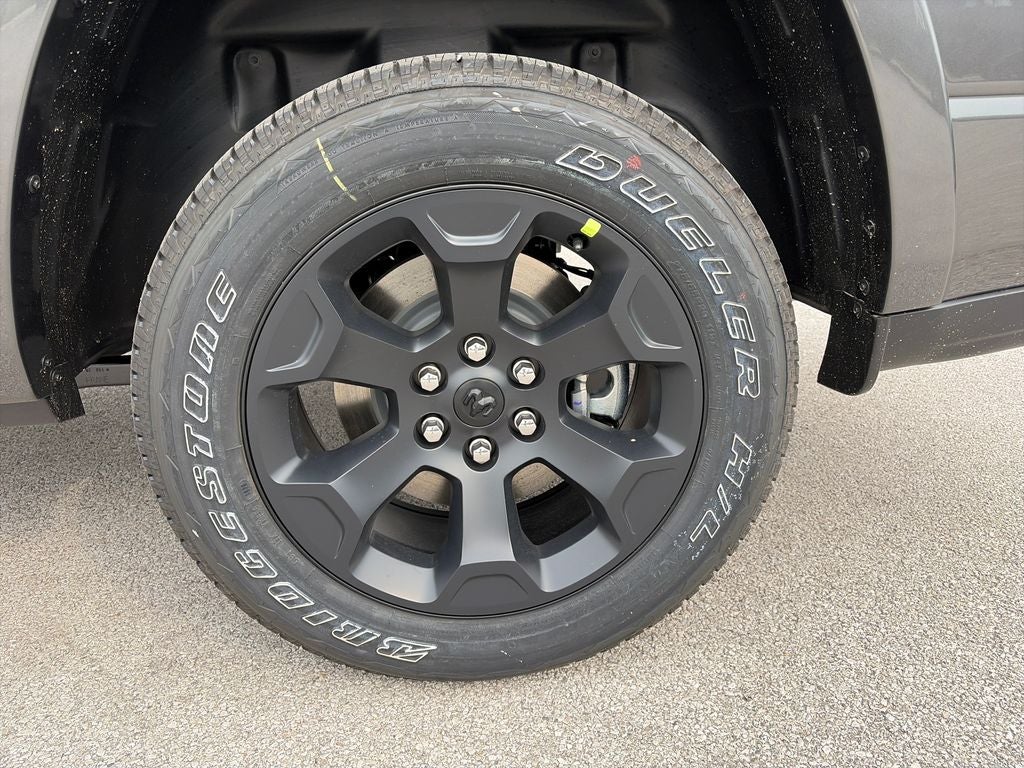 2027 RAM 1500 Big Horn/Lone Star
