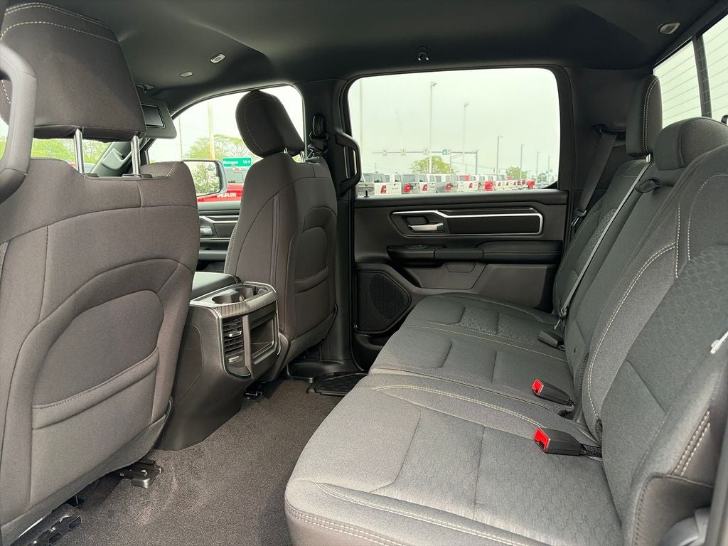 2027 RAM 1500 Big Horn/Lone Star
