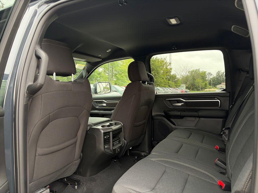 2027 RAM 1500 Big Horn/Lone Star