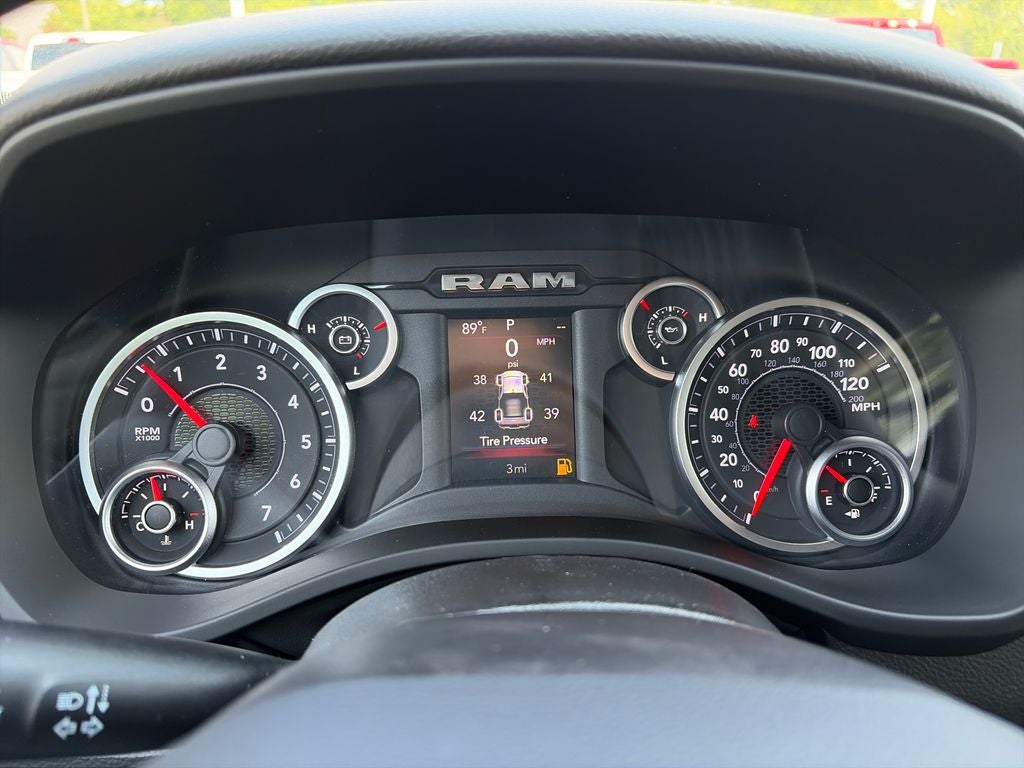 2027 RAM 1500 Big Horn/Lone Star