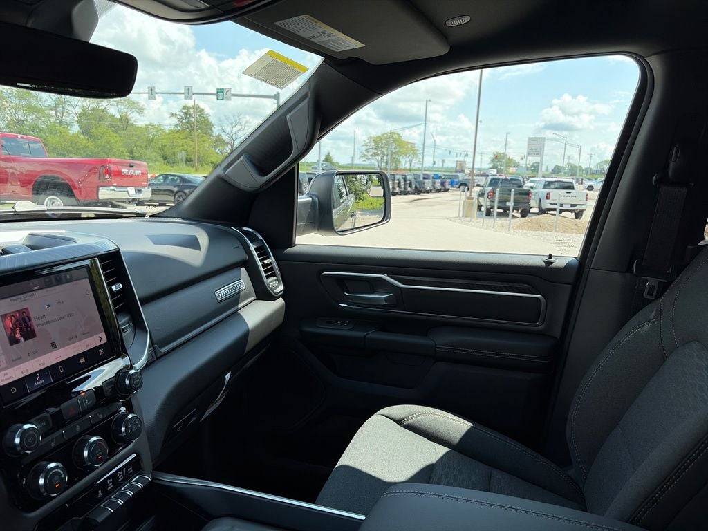 2027 RAM 1500 Big Horn/Lone Star