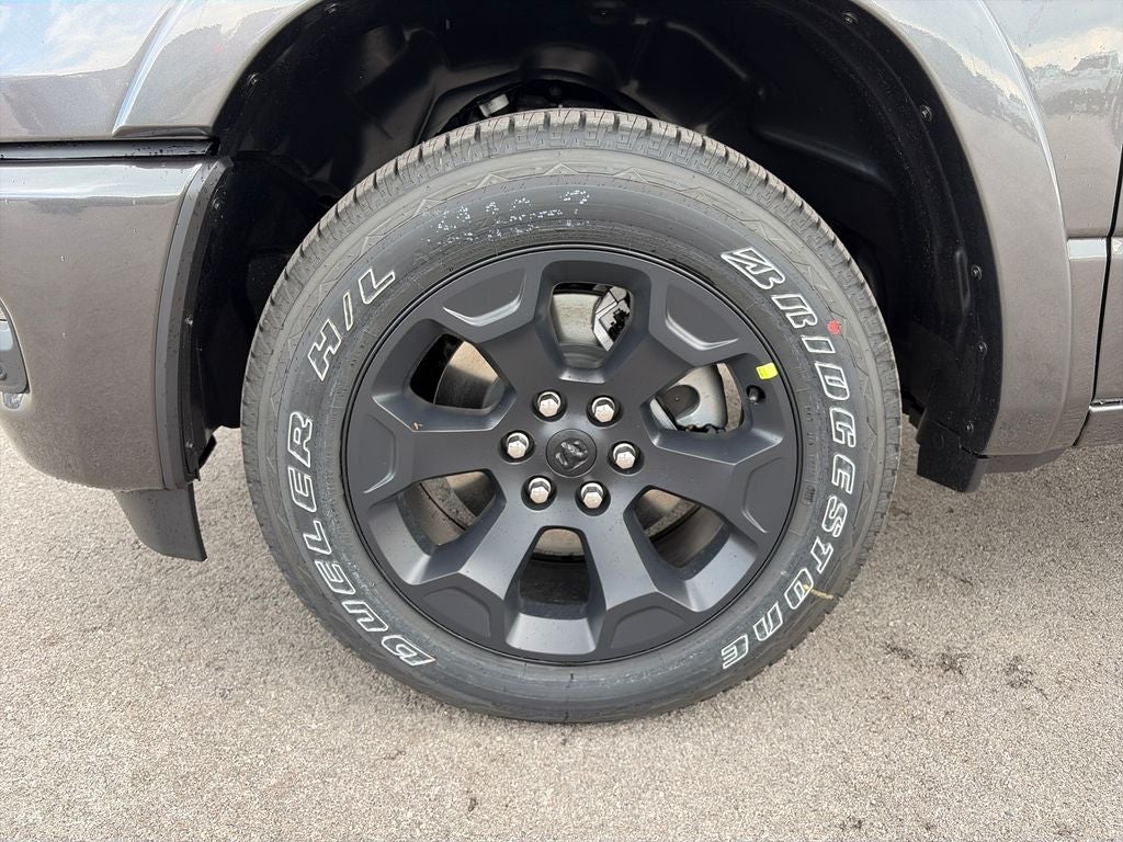2027 RAM 1500 Big Horn/Lone Star