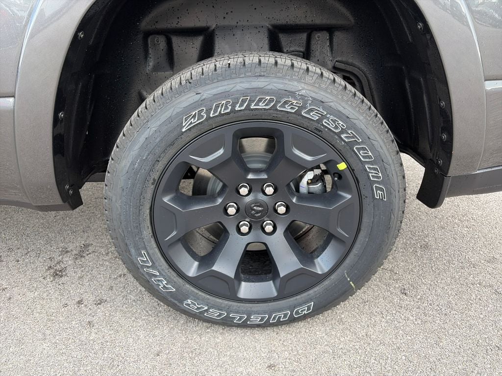 2027 RAM 1500 Big Horn/Lone Star