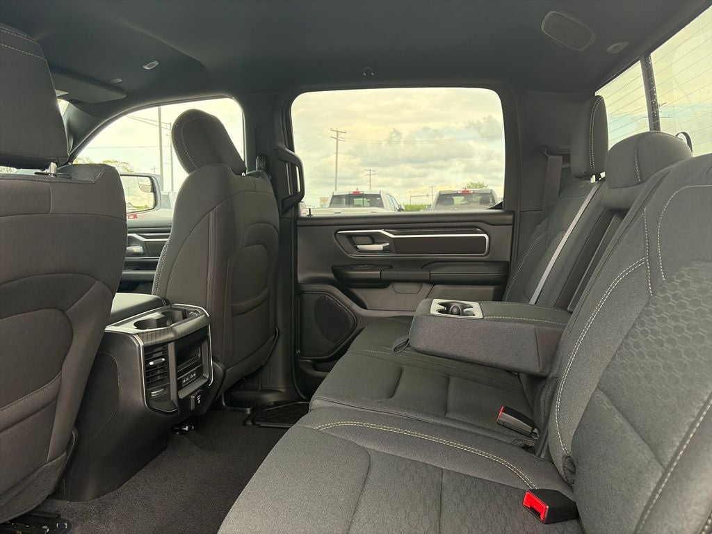 2027 RAM 1500 Big Horn/Lone Star
