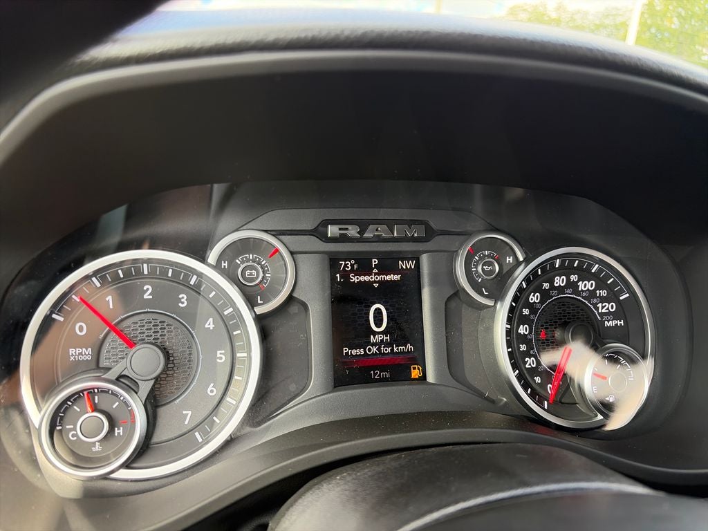 2027 RAM 1500 Big Horn/Lone Star