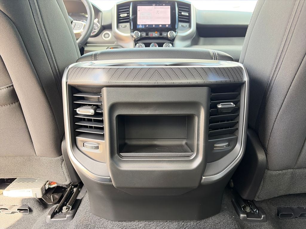 2027 RAM 1500 Big Horn/Lone Star