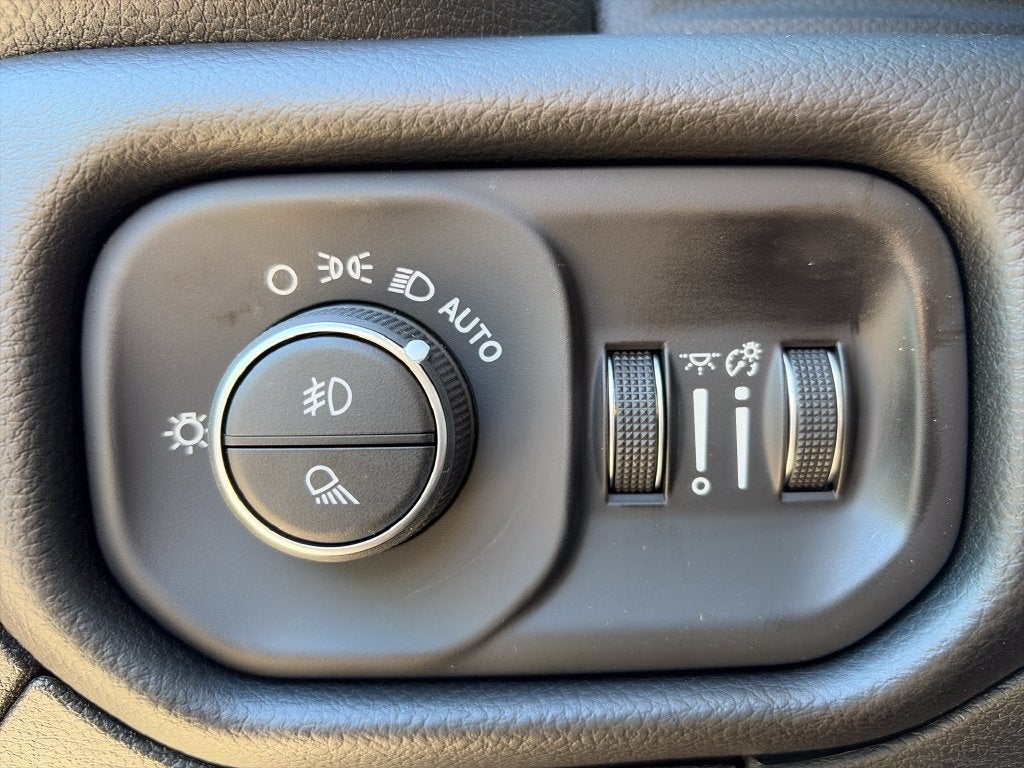 2027 RAM 1500 Laramie