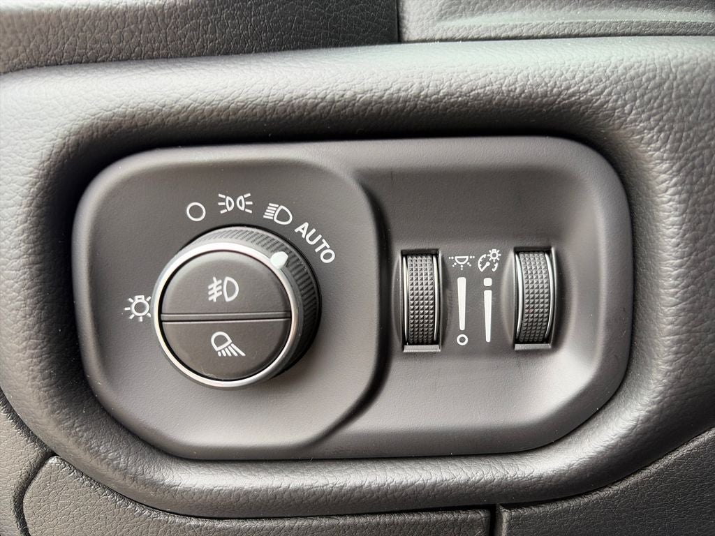 2027 RAM 1500 Laramie