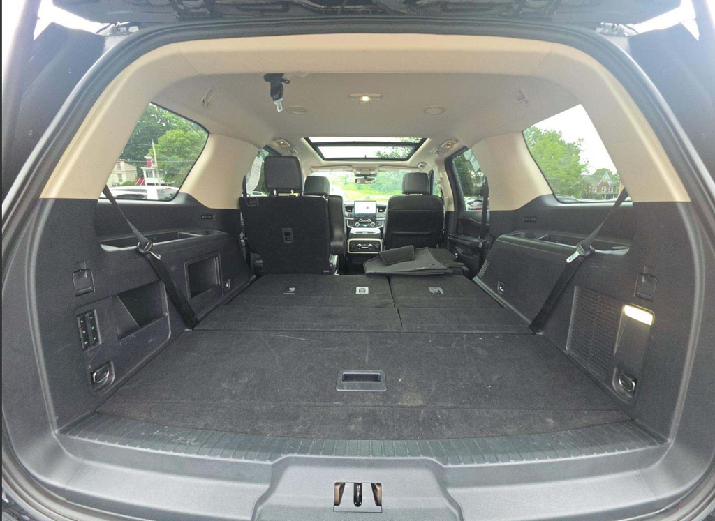 2023 Ford Expedition XLT
