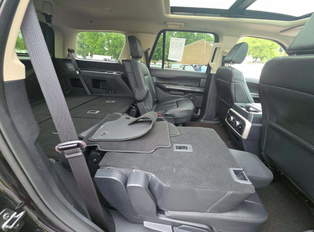 2023 Ford Expedition XLT