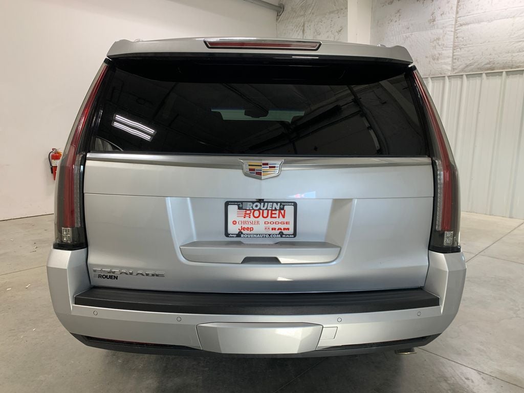 2016 Cadillac Escalade Luxury