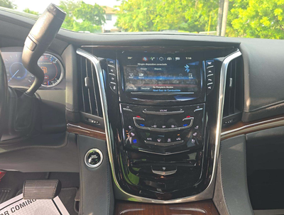 2019 Cadillac Escalade Luxury