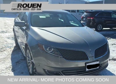 2016 Lincoln MKS Base