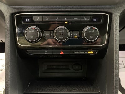 2022 Volkswagen Atlas Cross Sport 2.0T SEL R-Line