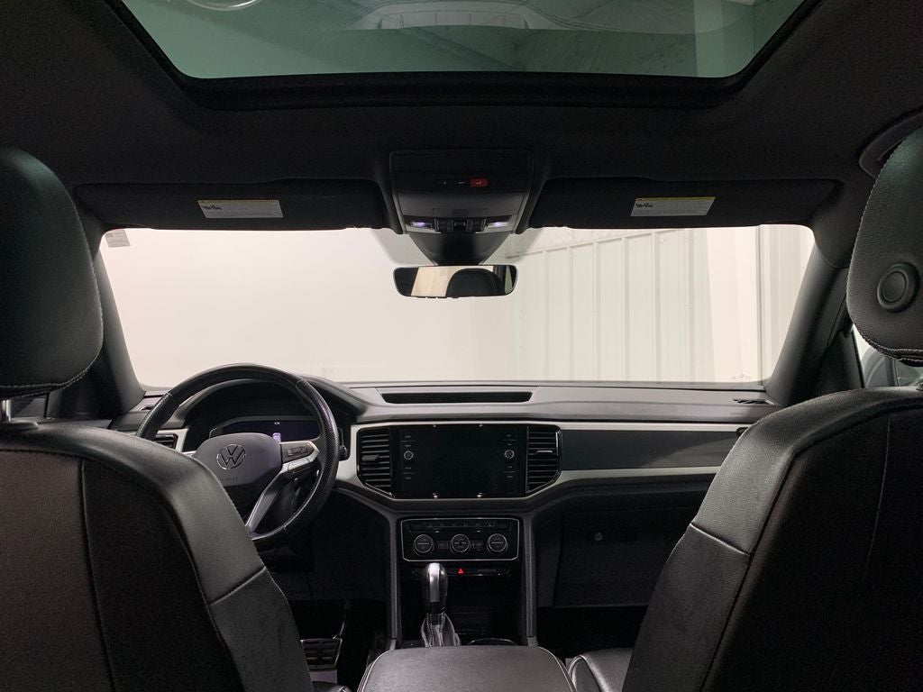 2022 Volkswagen Atlas Cross Sport 2.0T SEL R-Line