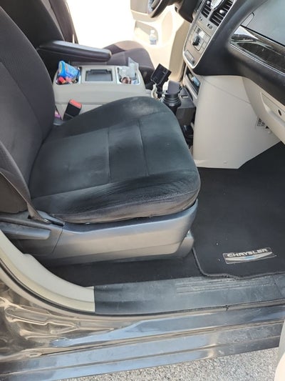 2011 Chrysler Town & Country Touring