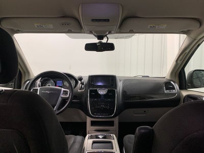2011 Chrysler Town & Country Touring