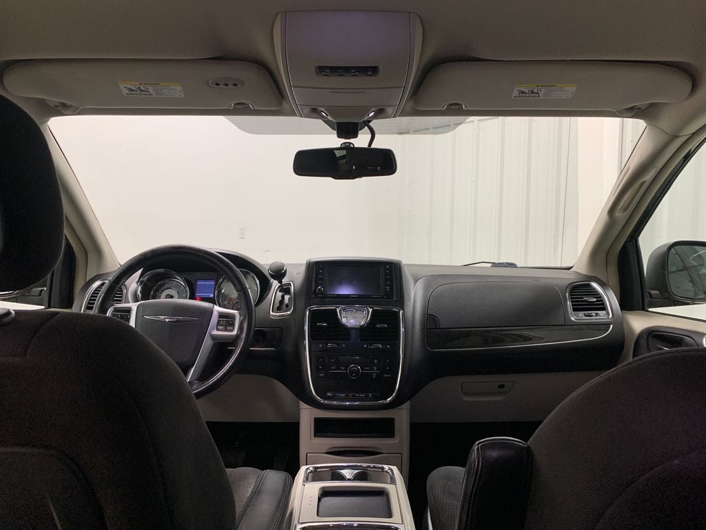 2011 Chrysler Town & Country Touring