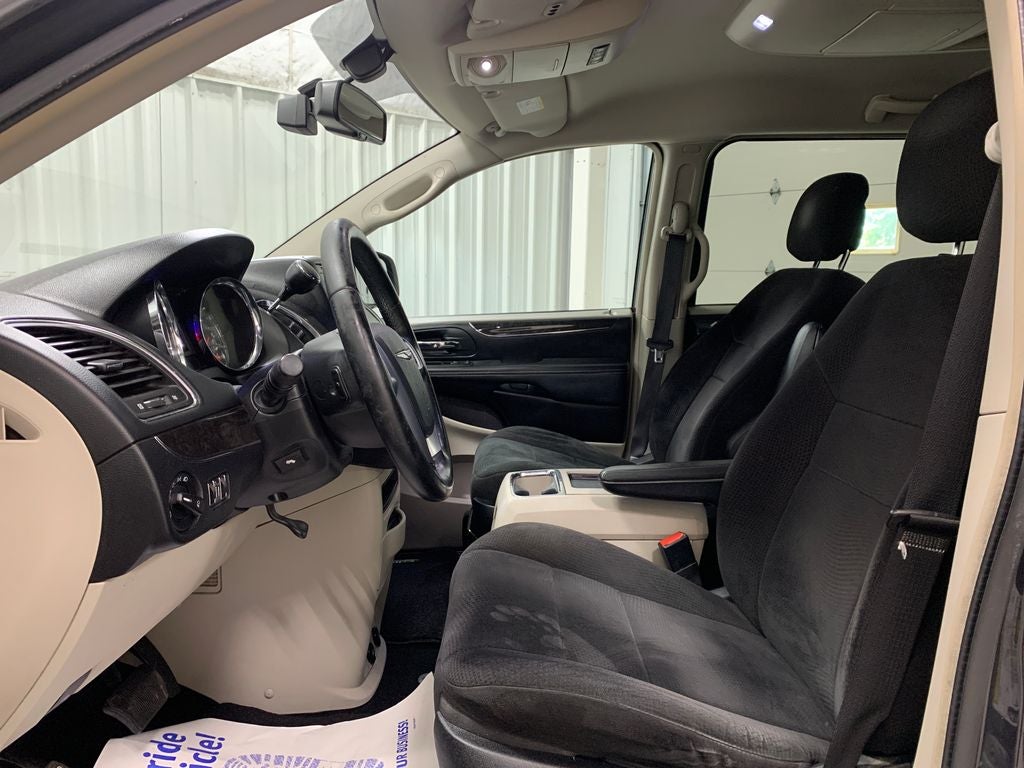 2011 Chrysler Town & Country Touring