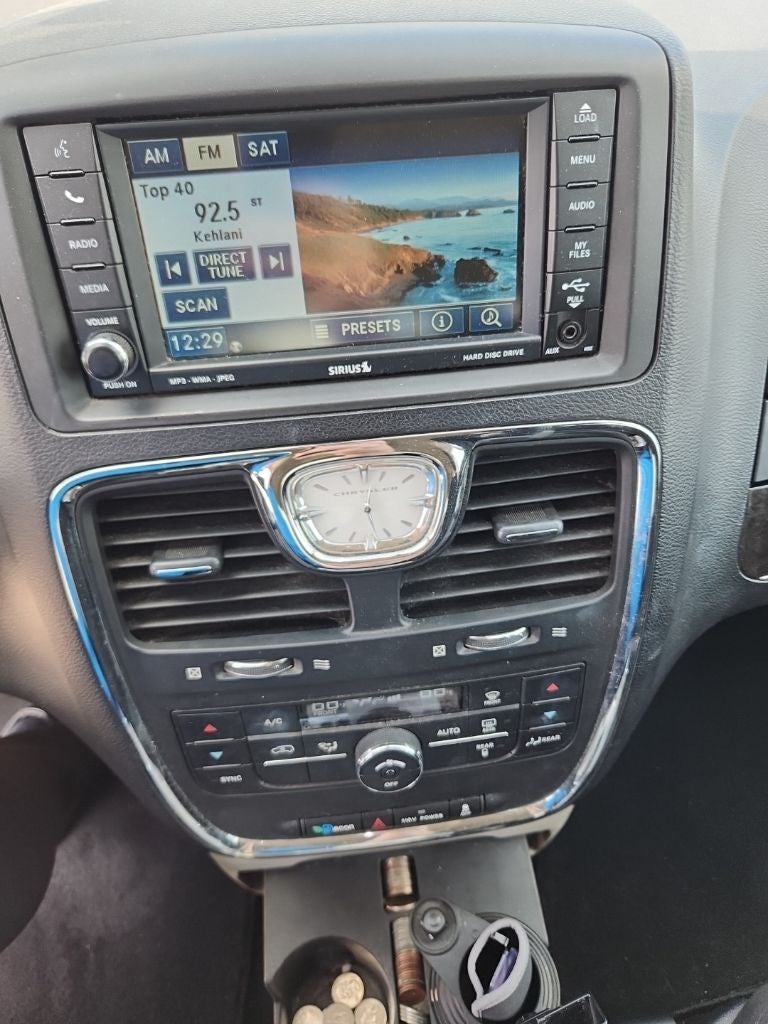 2011 Chrysler Town & Country Touring
