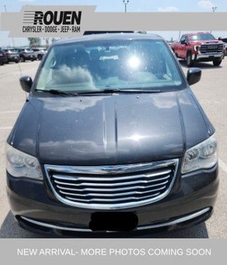 2011 Chrysler Town &amp; Country Touring