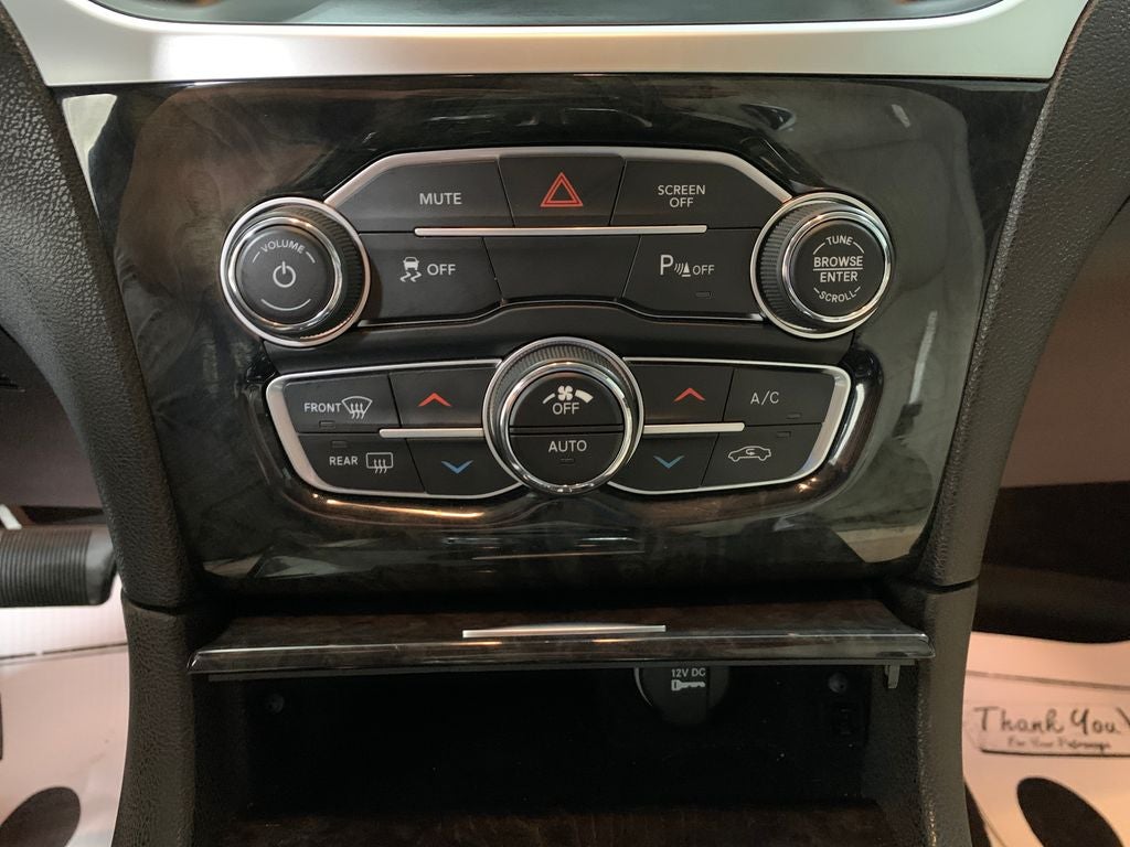 2023 Chrysler 300 Touring
