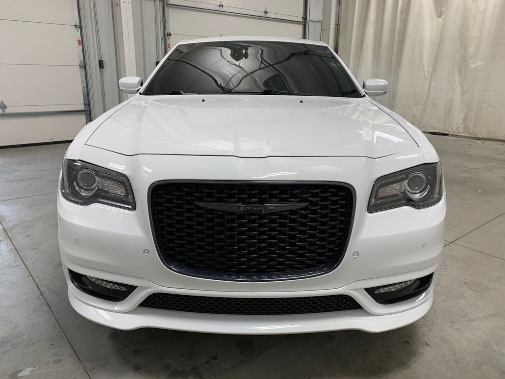 2023 Chrysler 300 Touring