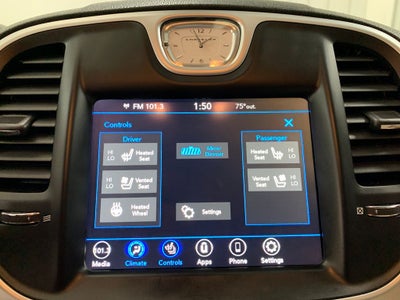 2023 Chrysler 300 Touring