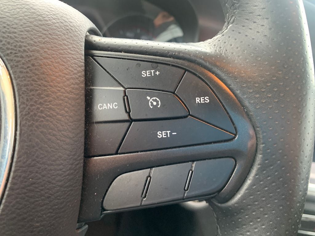 2017 Dodge Charger SXT